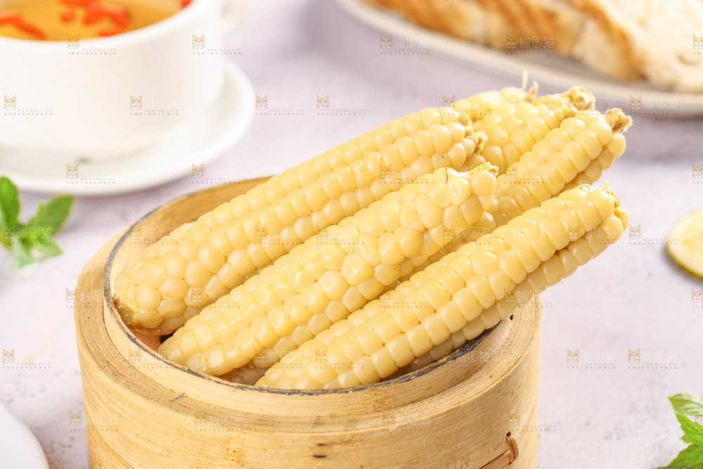 浅底上的手指糯玉米