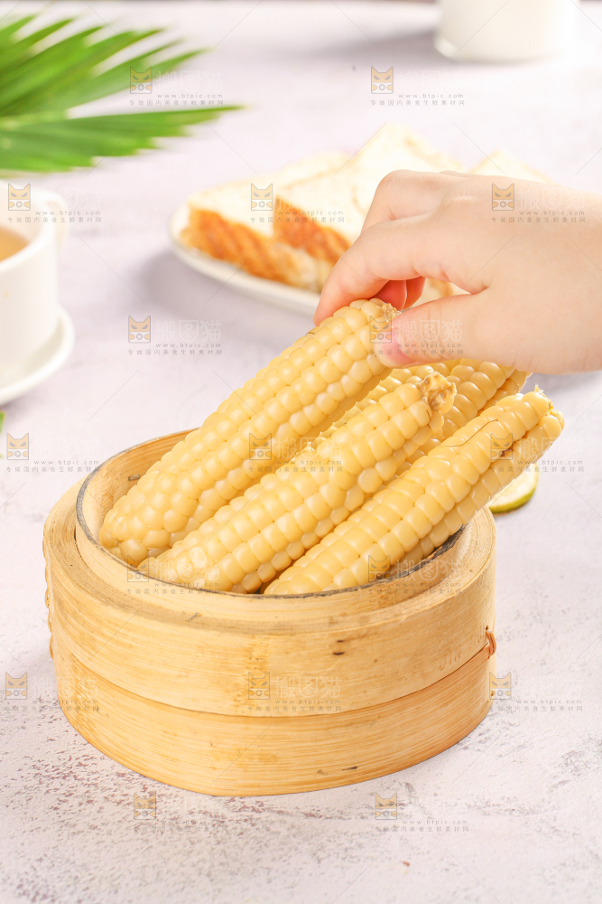 浅底上的手指糯玉米