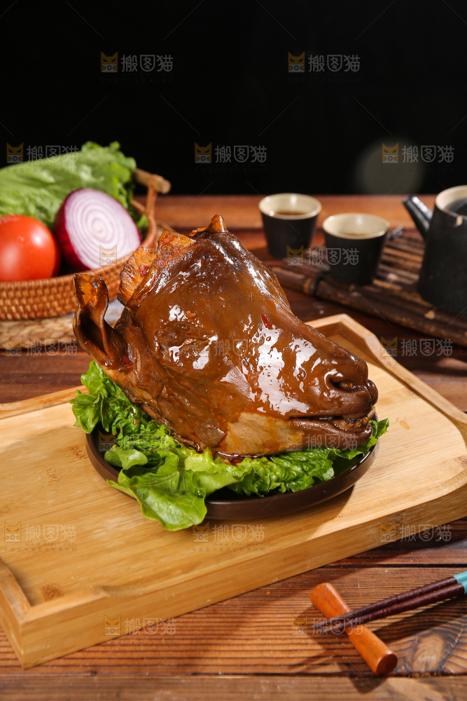 深底上的羊头肉