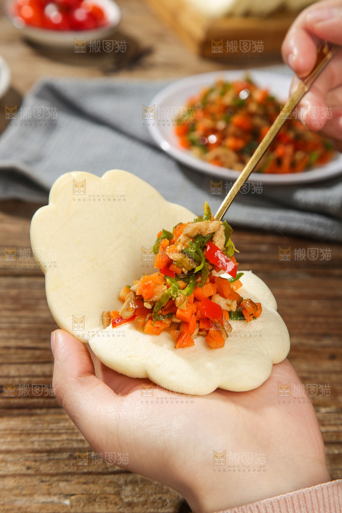 深底上的荷叶饼