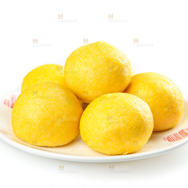 白底上的荠菜团子