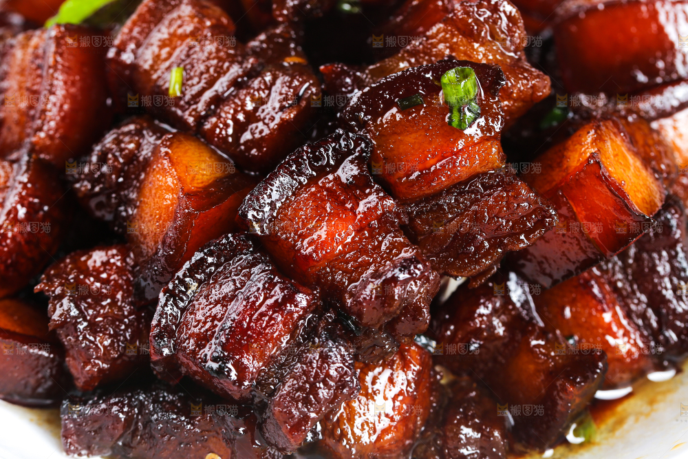 深底上的红烧肉