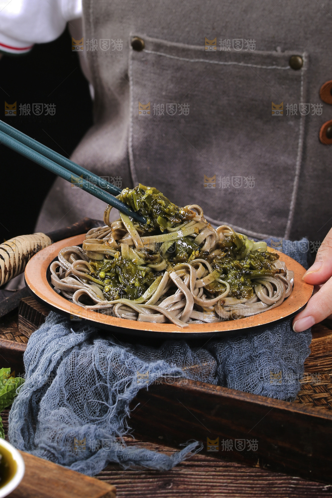 深底上的烧椒酱