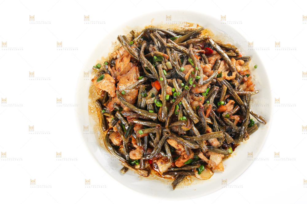 盘子里的干豆角炒肉