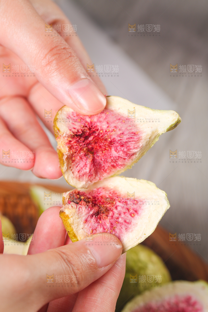 浅底上的新疆无花果干