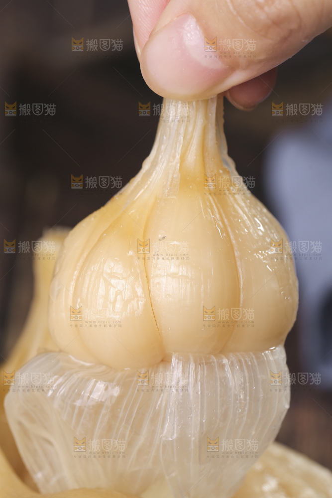 深底上的糖蒜