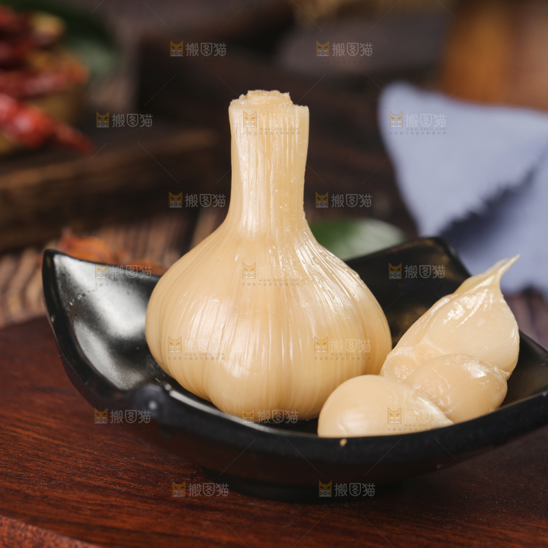 深底上的糖蒜