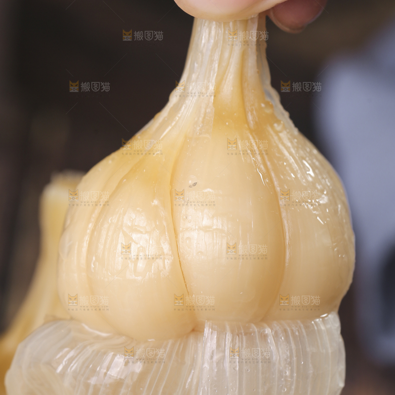 深底上的糖蒜