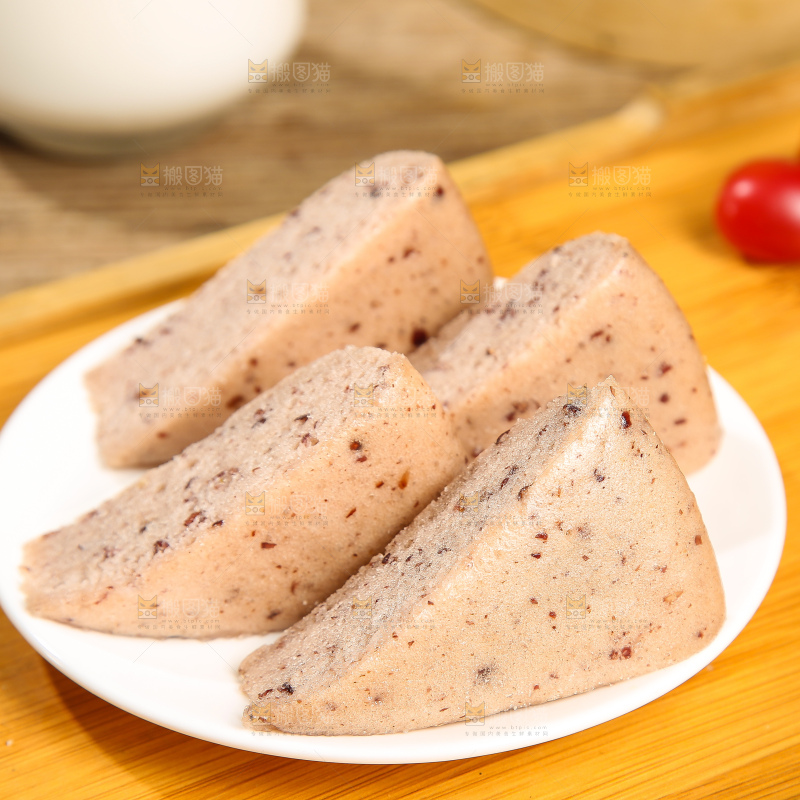 深底上的红豆发糕