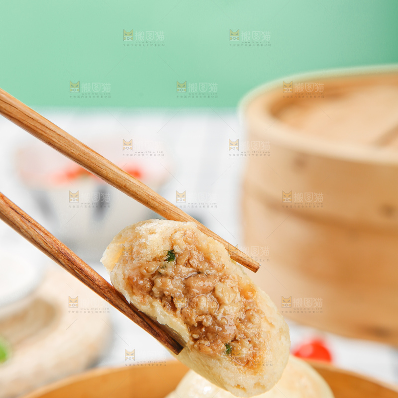 浅底上的发面小笼包