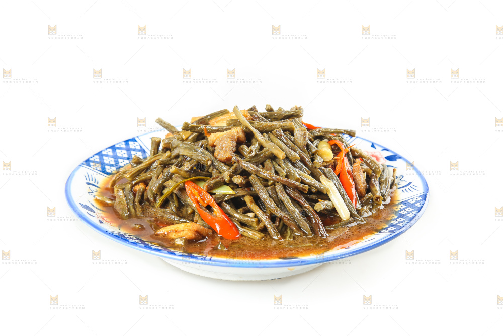 盘子里的干豆角炒肉