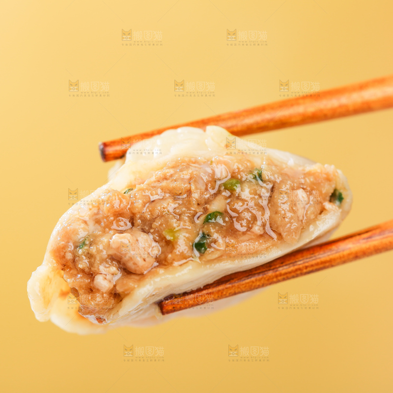 浅底上的薄皮小笼包