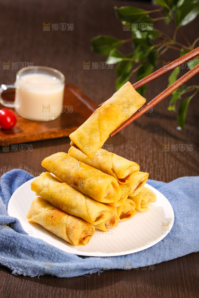 深底上的豆沙春卷