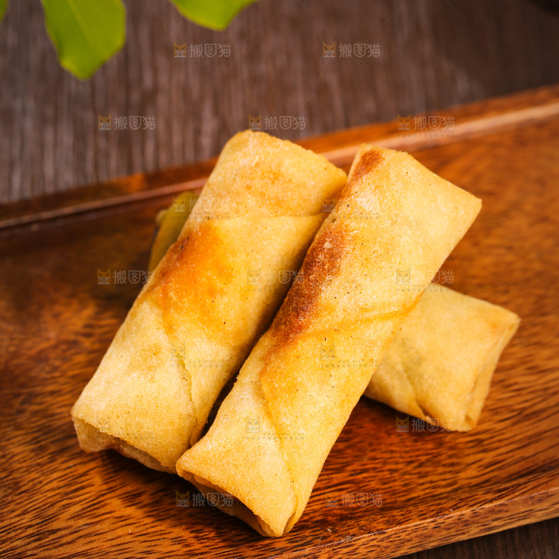 深底上的豆沙春卷