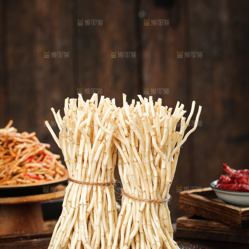 深底上的新鲜折耳根