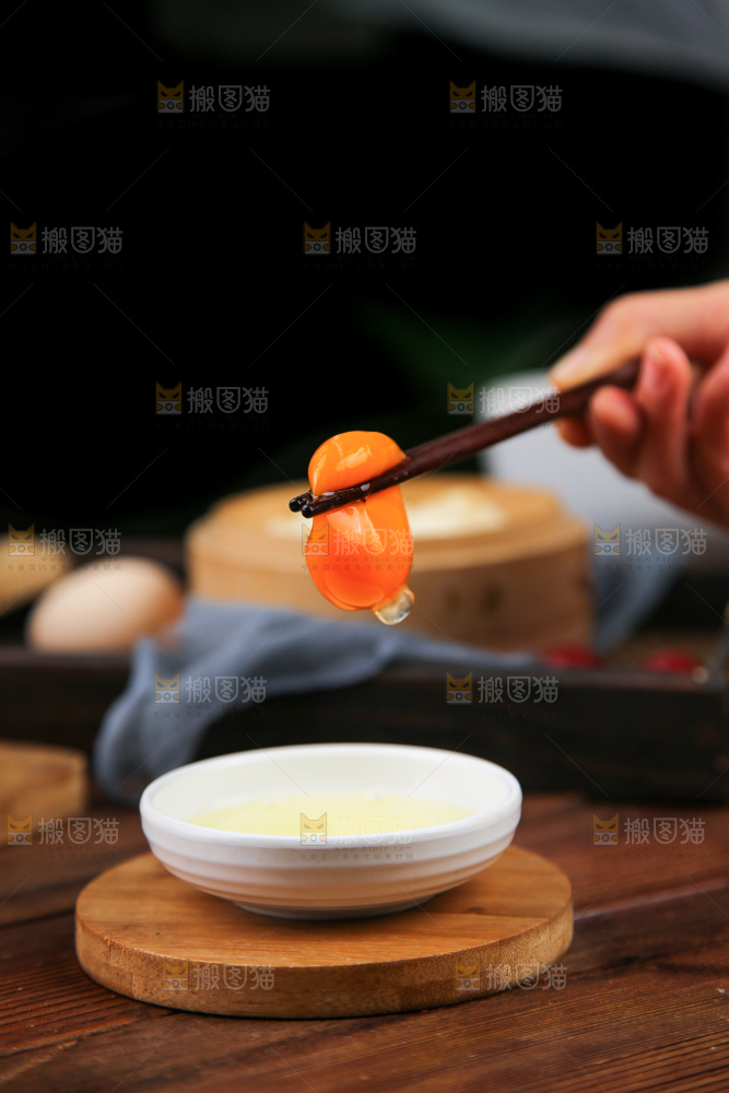 深底上的土鸡蛋