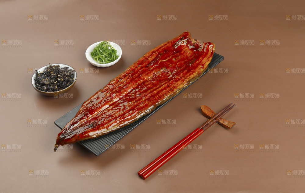 深底上的照烧鳗鱼