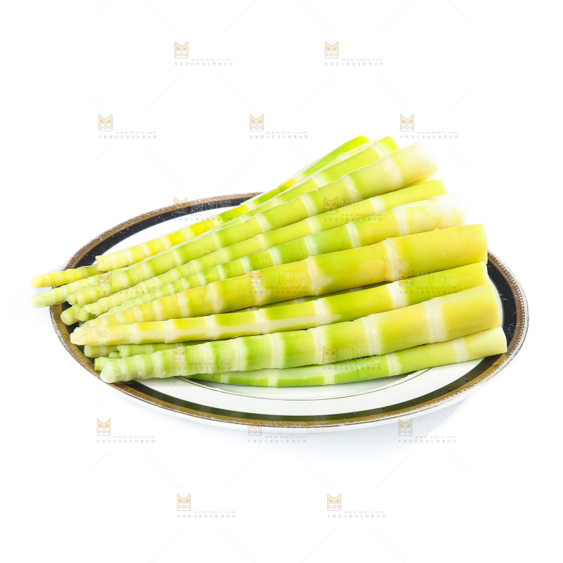 白底上的泡笋尖