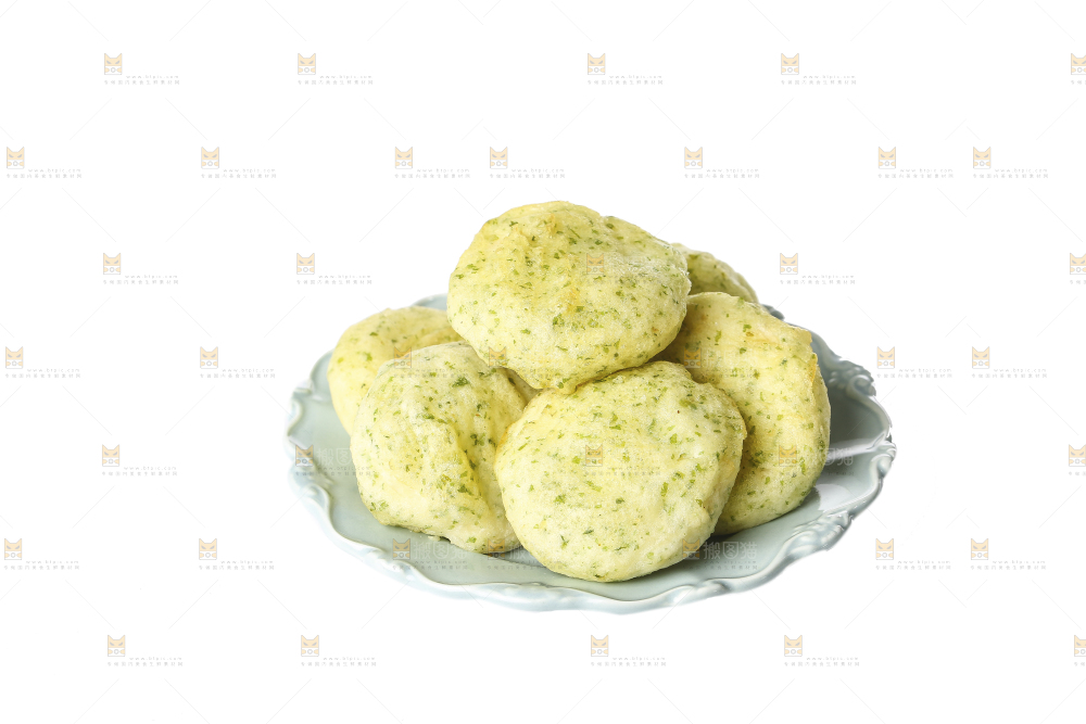 白底上的鳕鱼鲜虾饼