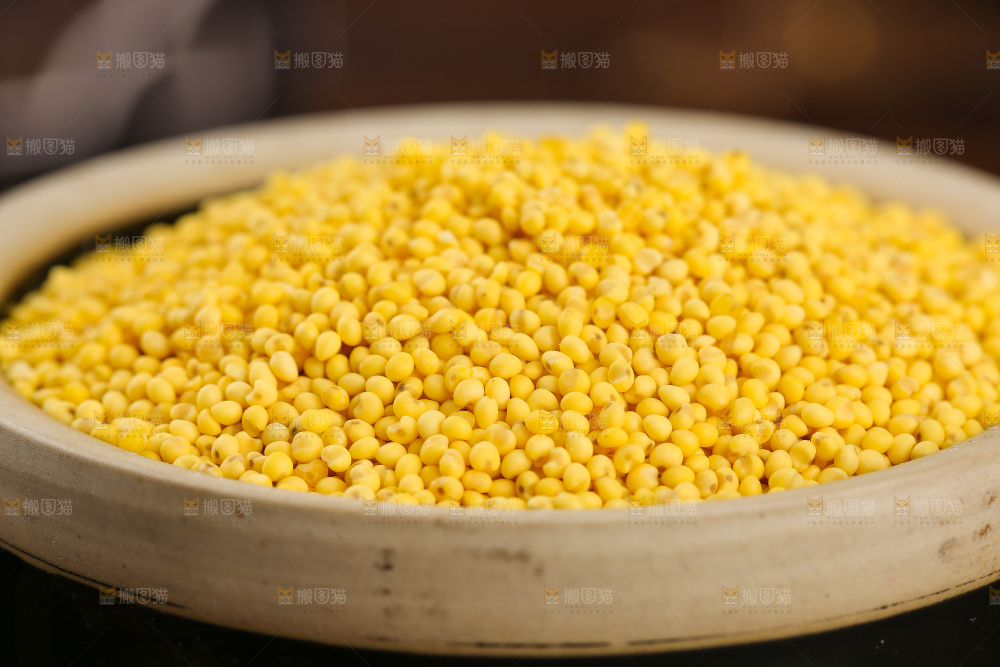深底上的大黄米