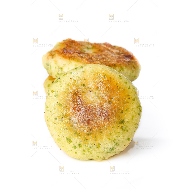 白底上的鳕鱼鲜虾饼