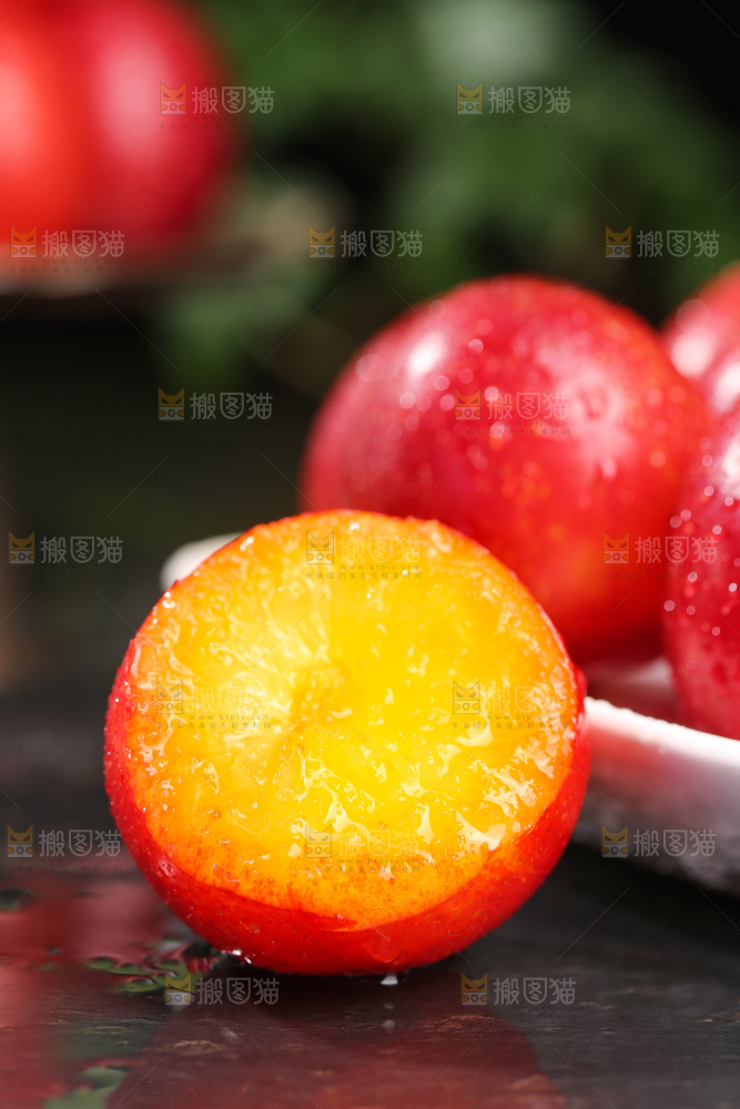 深底上的樱桃李