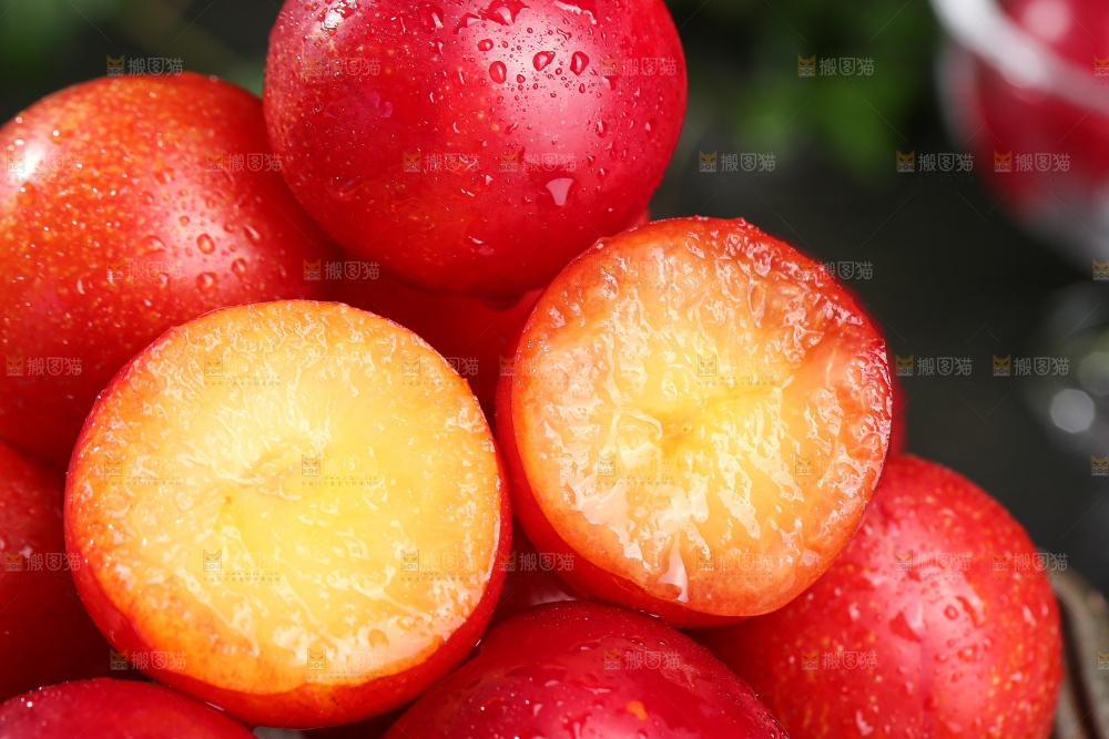 深底上的樱桃李