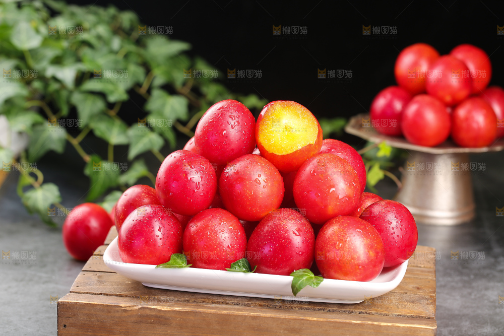 深底上的樱桃李