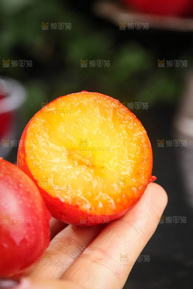 深底上的樱桃李
