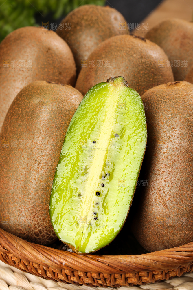 深底上的金福猕猴桃