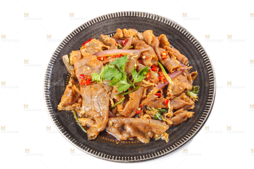 白底上的炒羊肉卷