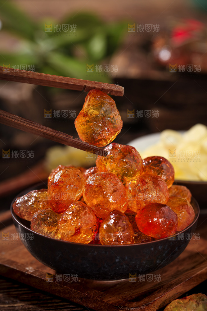 深底上的桃树胶