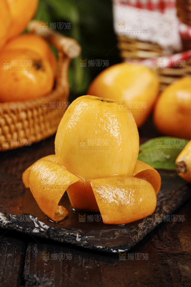 深底上的枇杷
