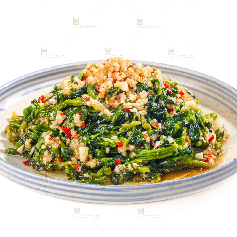 盘子里的蒜蓉青菜