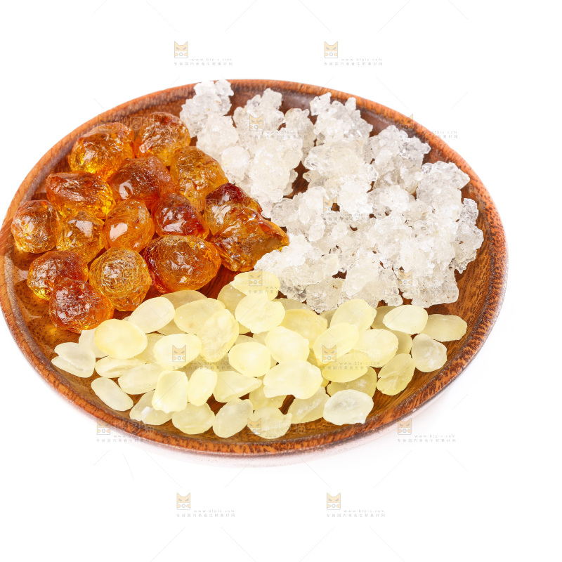白底上的桃胶雪燕皂角米