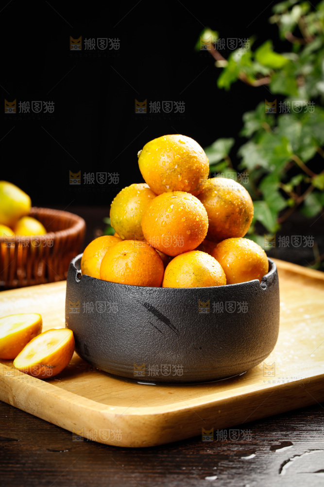 深底上的金柑