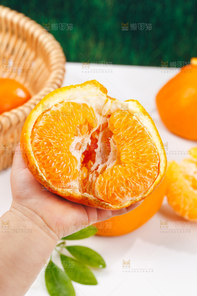 浅底上的春见耙耙柑