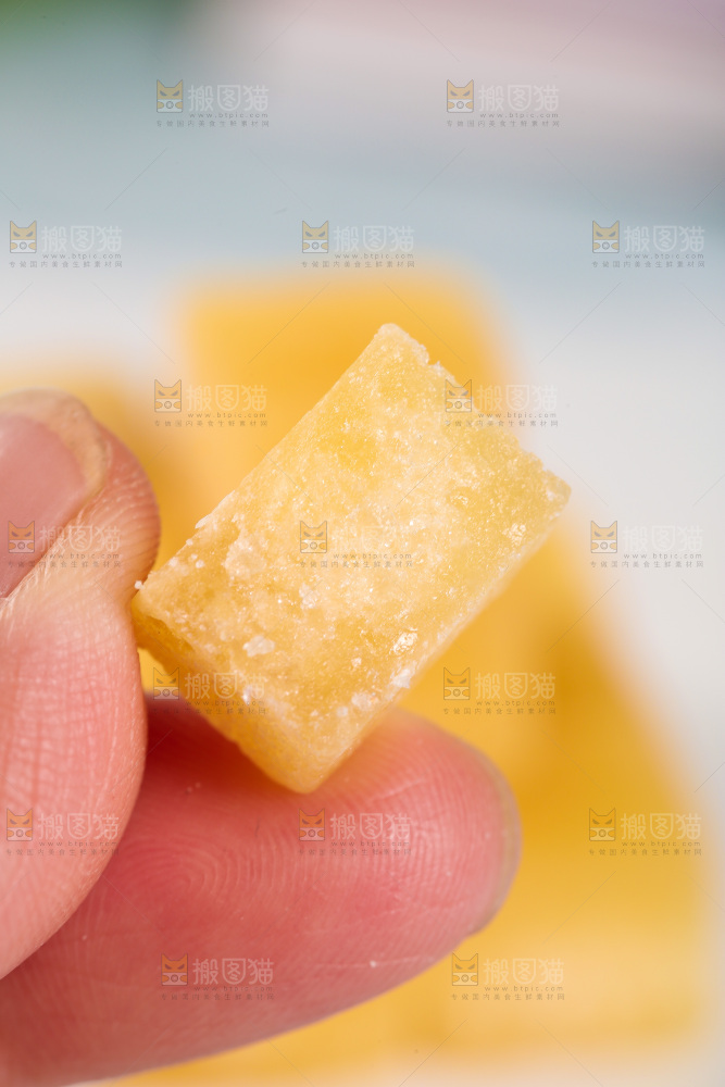 浅底上的梨膏糖