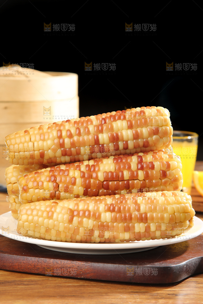 深底上的花糯玉米