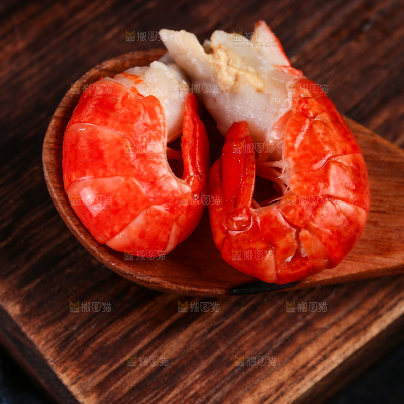 深底上的虾尾