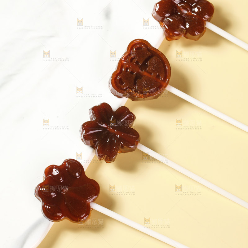 浅底上的秋梨膏棒棒糖