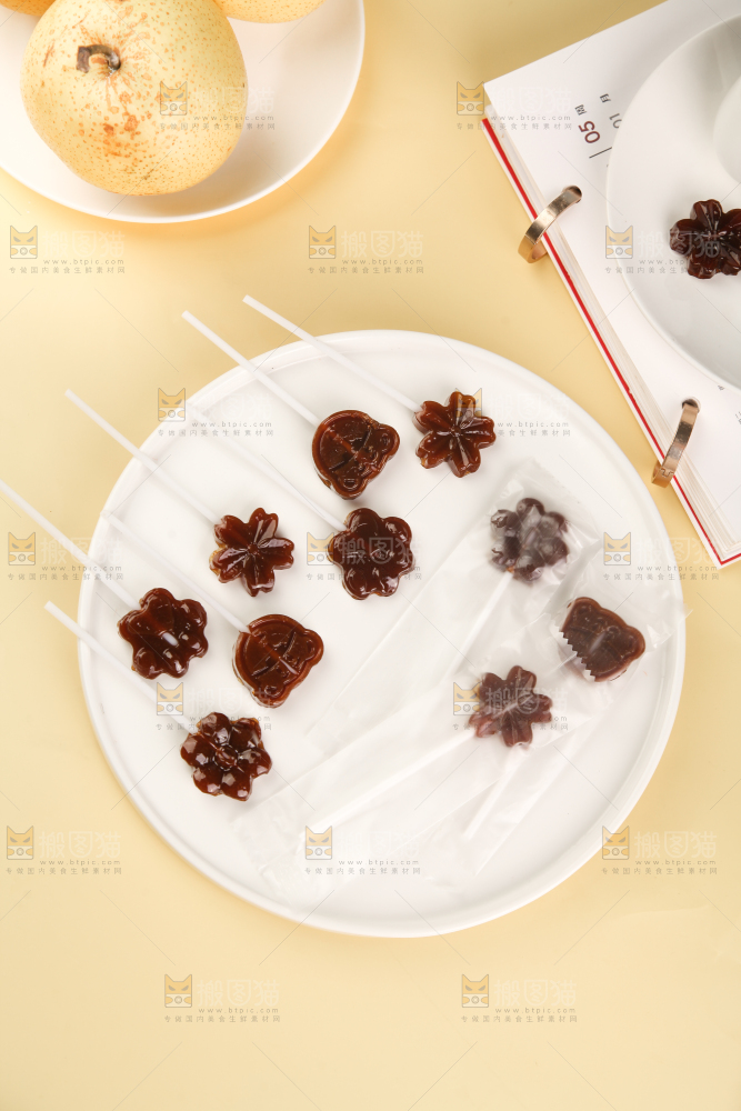 浅底上的秋梨膏棒棒糖