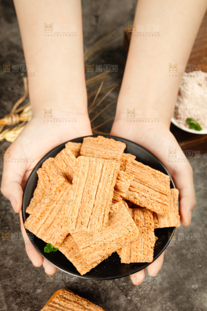 深底上的荞麦酥