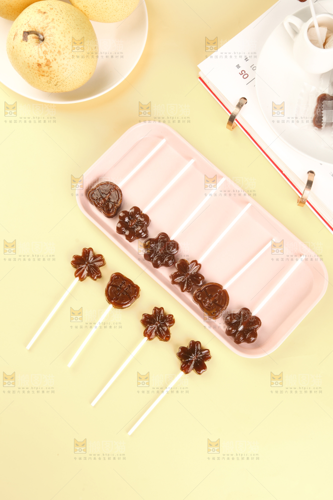 浅底上的秋梨膏棒棒糖