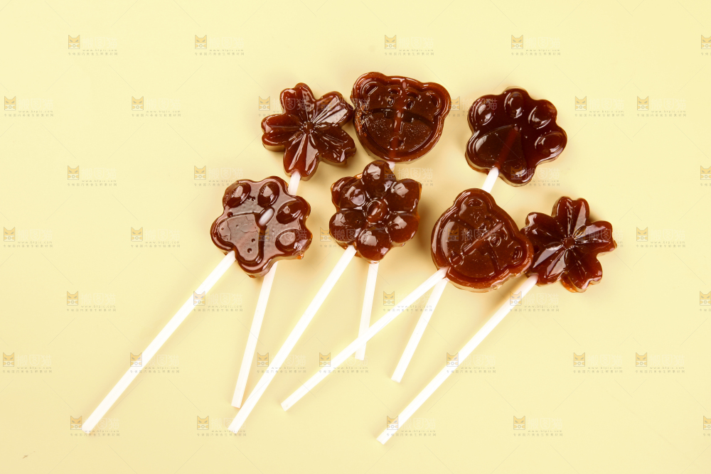 浅底上的秋梨膏棒棒糖