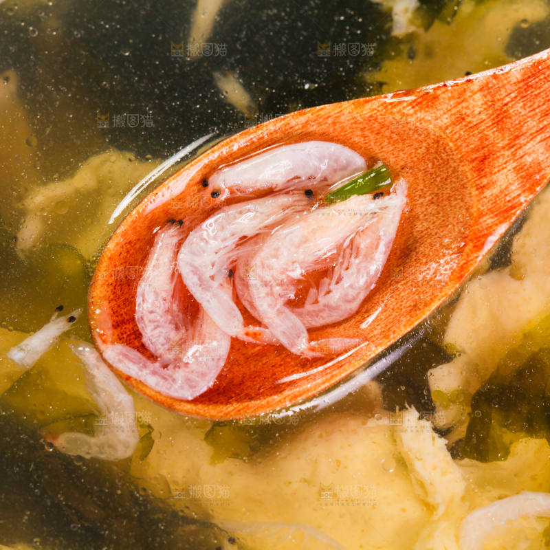 碗里的紫菜虾米汤