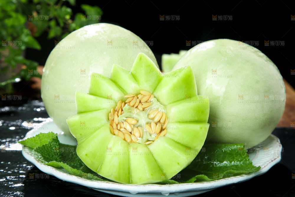 深底上的玉菇甜瓜