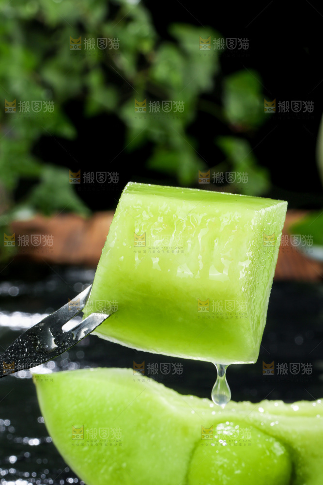深底上的玉菇甜瓜