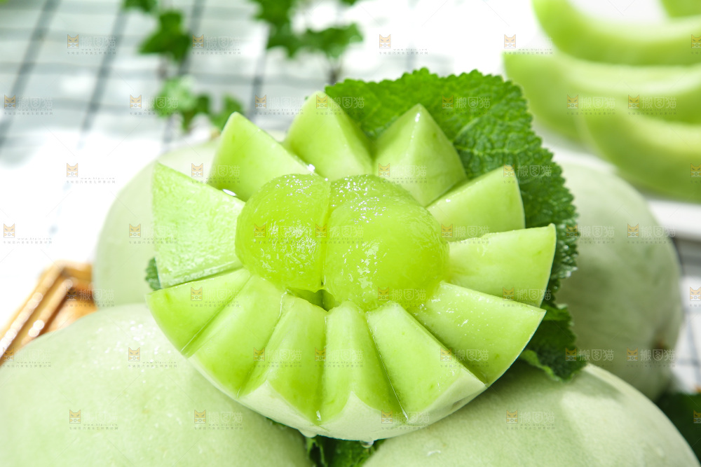 浅底上的玉菇甜瓜