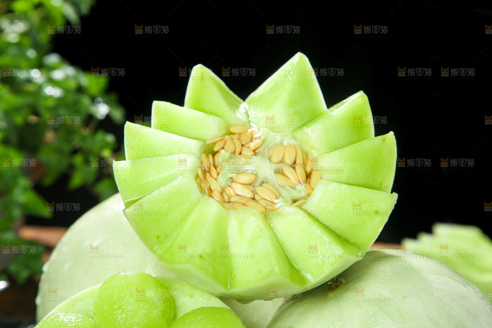 深底上的玉菇甜瓜